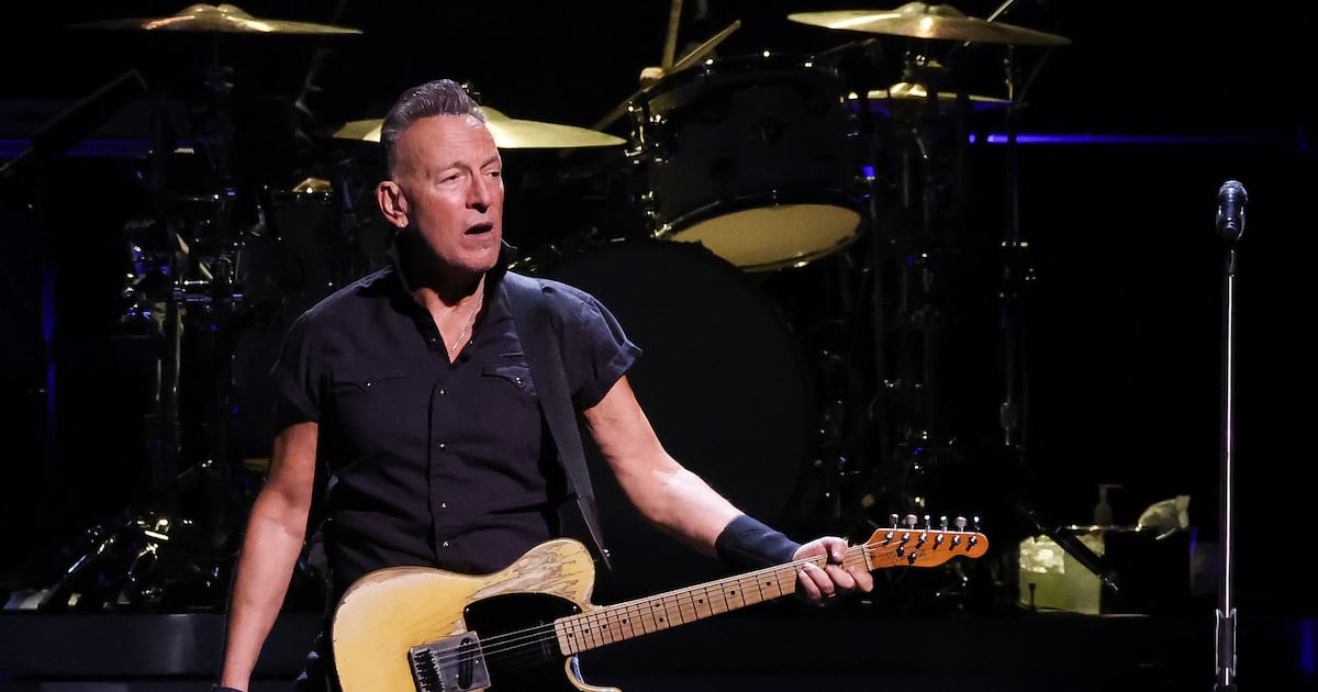 Bruce Springsteen releases anti-Ice song dedicated to Minneapolis and criticises Trump – The Irish Times