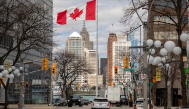 Y Combinator shutting out Canadian startups is the wake-up call we need