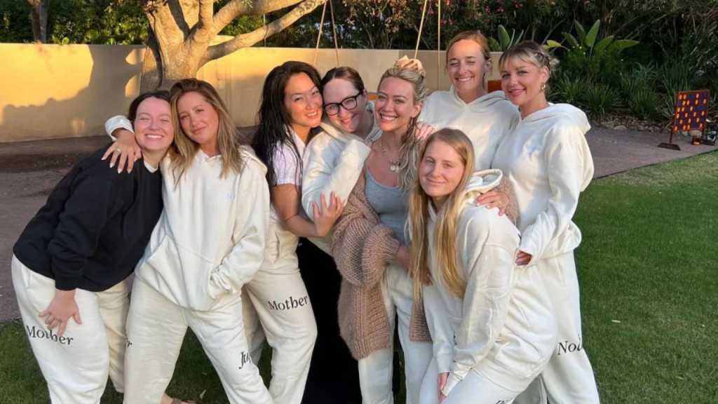 ashley-tisdale-mom-group