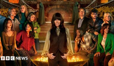 A new series of The Traitors begins - with a delicious twist