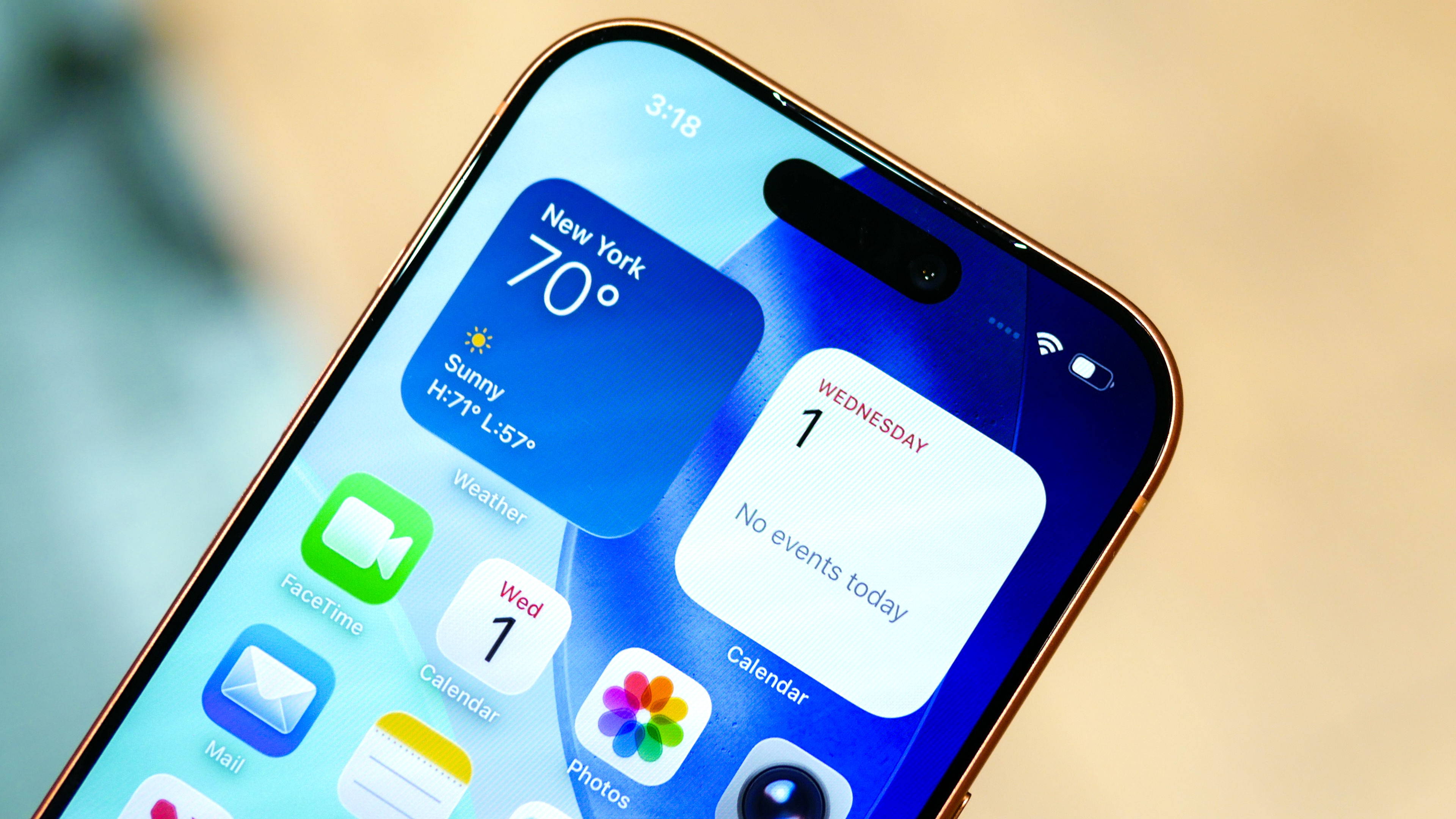 iPhone 17 Center Stage camera.