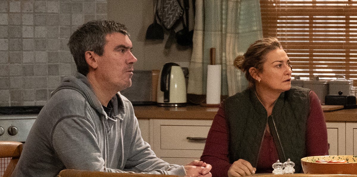 Moira and Cain receive a police visit