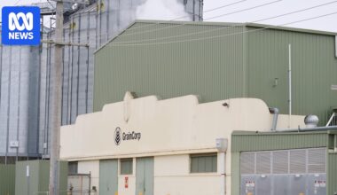 Crews attend potentially dangerous fire in northern Victoria