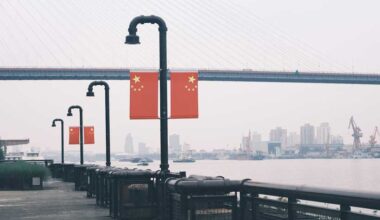 China Courts Ireland to Mend Strained Ties with EU