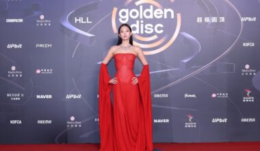 BLACKPINK's Jennie becomes one-woman headline at 40th Golden Disc Awards
