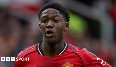 Manchester United midfielder Kobbie Mainoo