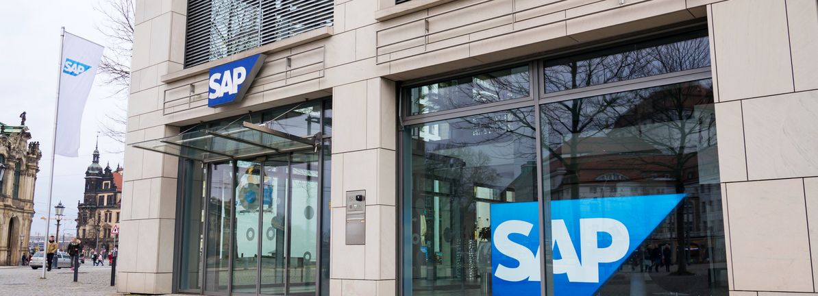A Look At SAP (XTRA:SAP) Valuation As New AI Healthcare Partnership Draws Fresh Market Attention
