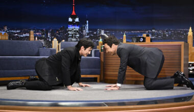 Hudson Williams Teaches Jimmy Fallon Hockey Stretches and Teases ‘Heated Rivalry’ Season 2 on ‘Tonight Show’ Debut