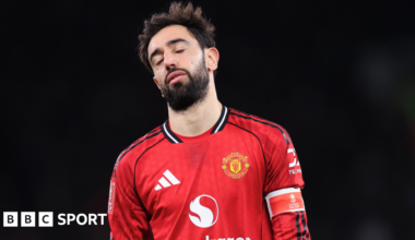 Manchester United captain Bruno Fernandes reacts during the team's FA Cup defeat to Brighton