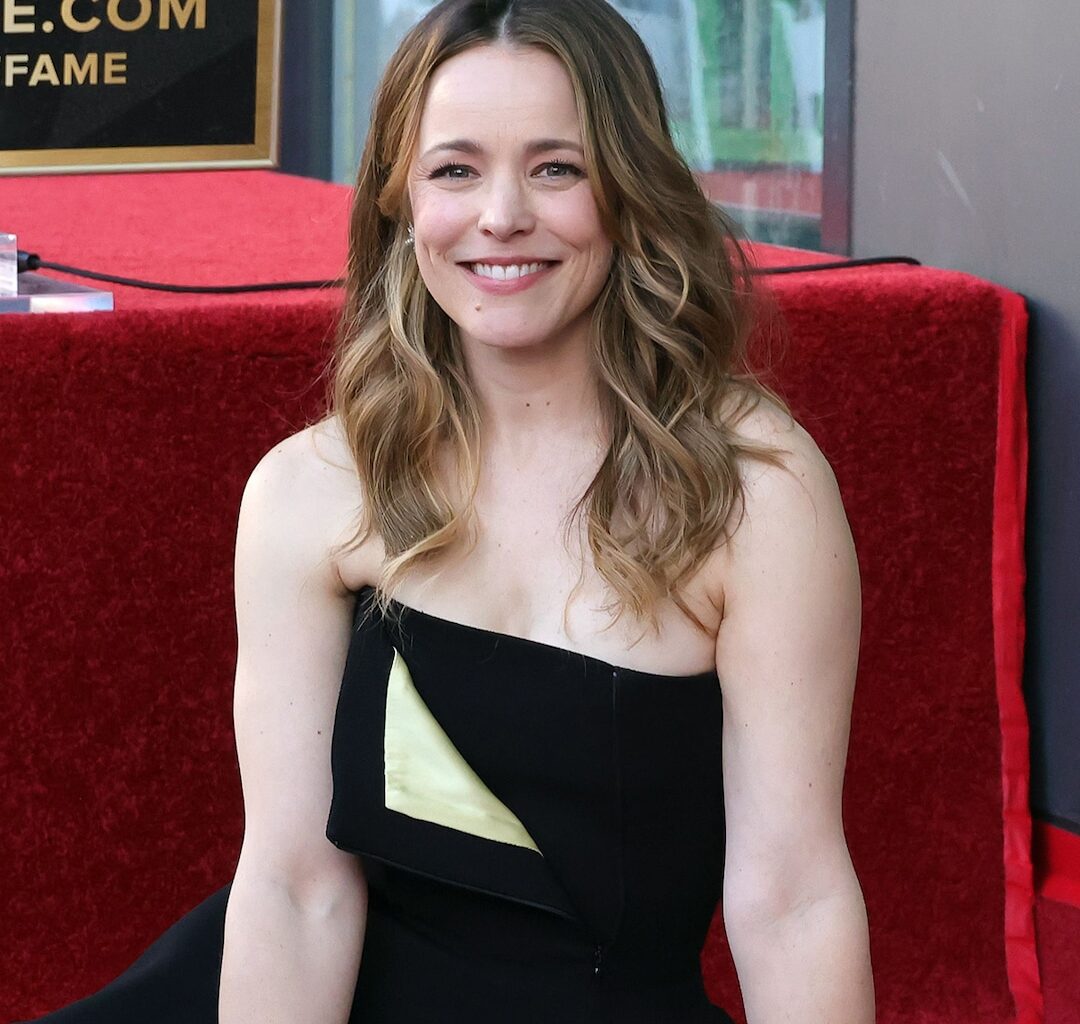 Rachel McAdams’ Partner Jamie Linden Makes Rare Appearance at Her Walk of Fame Ceremony - E! News
