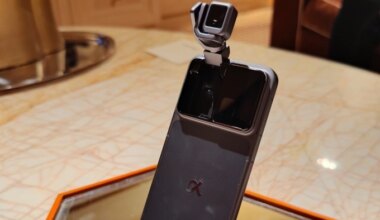 Robot phone set for China launch in March