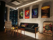 Low light, main cameras, 1x: Honor Magic8 Pro - 23mm, f/1.6, ISO 500, 1/33s (4096x3072px) - Honor Magic8 Pro vs. Oppo Find X9 Pro vs. vivo X300 Pro