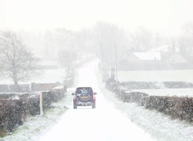 Snow in Northern Ireland: PSNI warn motorists as latest weather alert for snow and ice comes into force across NI