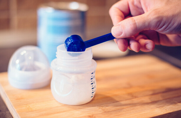 Significant widening of SMA infant formula recall over risk of 'nausea and severe vomiting' - The Journal