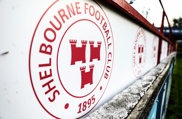 Derby County secure deal for promising Shelbourne centre back Raymond Offor