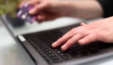 How to get through the 'confusing maze' of health insurance plans and save money