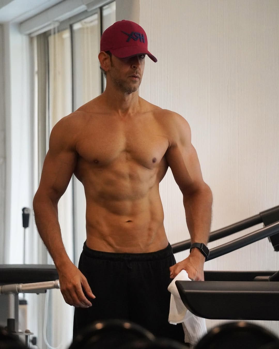 Hrithik is known to incorporate such compound lifts into his training, ensuring that his arms develop both mass and definition. Dumbbell curls, particularly alternating curls, add symmetry and balance to the arms. They allow each arm to work independently, correcting imbalances and ensuring equal growth. Incline dumbbell curls, performed on a bench set at an angle, stretch the biceps more deeply and recruit the long head of the muscle, contributing to the peak that Hrithik’s arms are famous for. Concentration curls, where the elbow is braced against the thigh, isolate the biceps and help achieve that sculpted look by eliminating momentum and focusing entirely on muscle contraction.