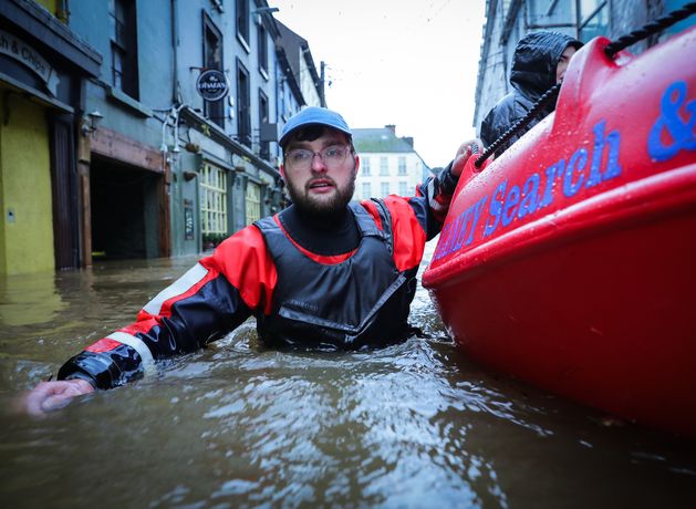Workers should get four days paid climate leave, says new report