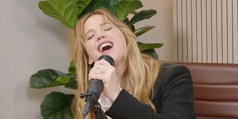 16 Things We Learned About Jennifer Lawrence From Her ‘Good Hang’ Podcast Interview | Amy Poehler, Bear Grylls, Cooke Maroney, Jennifer Lawrence, Saturday Night Live, Slideshow, the kardashians | Celebrity News and Gossip | Entertainment, Photos and Videos | Just Jared