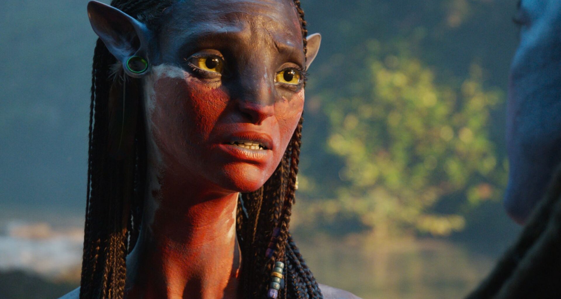 Zoe Salda&ntilde;a as Neytiri in Avatar: Fire and Ash