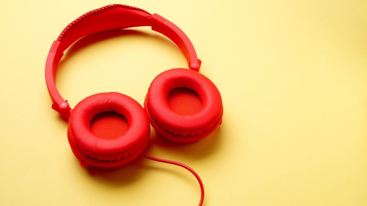 Listening to Music With Beat-Based Stimulation Could Help Reduce Anxiety, Researchers Find