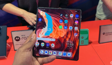 Motorola competes against Samsung and Google with new Razr Fold