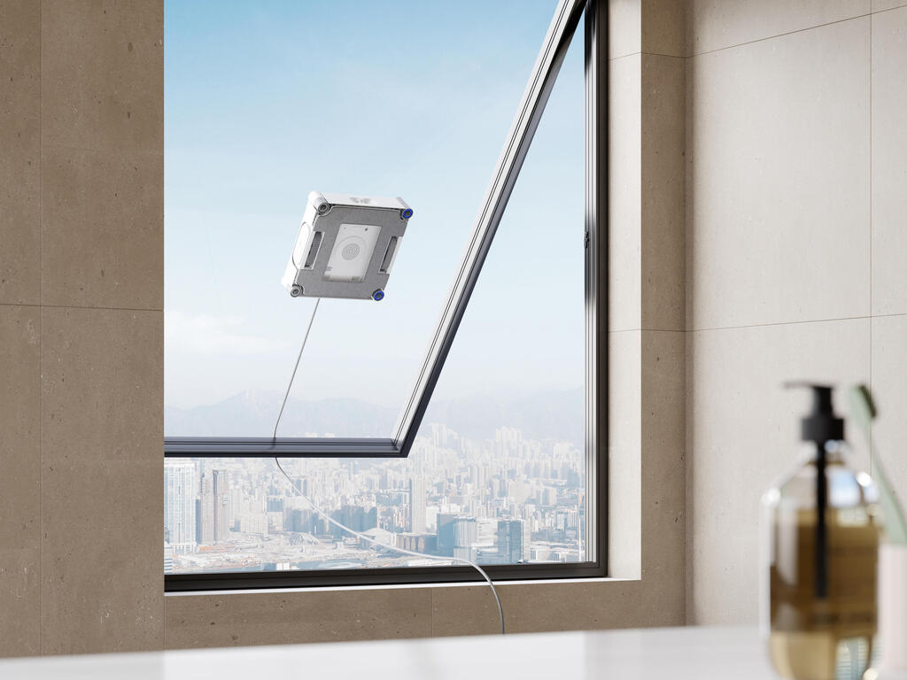 רובוט שמנקה לבד חלונות, למי שהעדיף להחליף קיר בחלון זכוכית