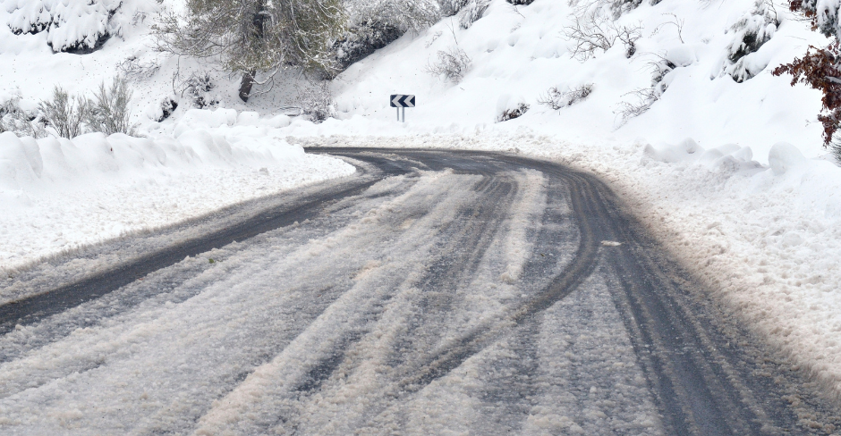 Drivers urged to take care as arctic conditions grip Donegal - Highland Radio