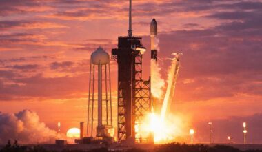 SpaceX Falcon 9 lifts off with 29 Starlink satellites as FCC clears bigger buildout
