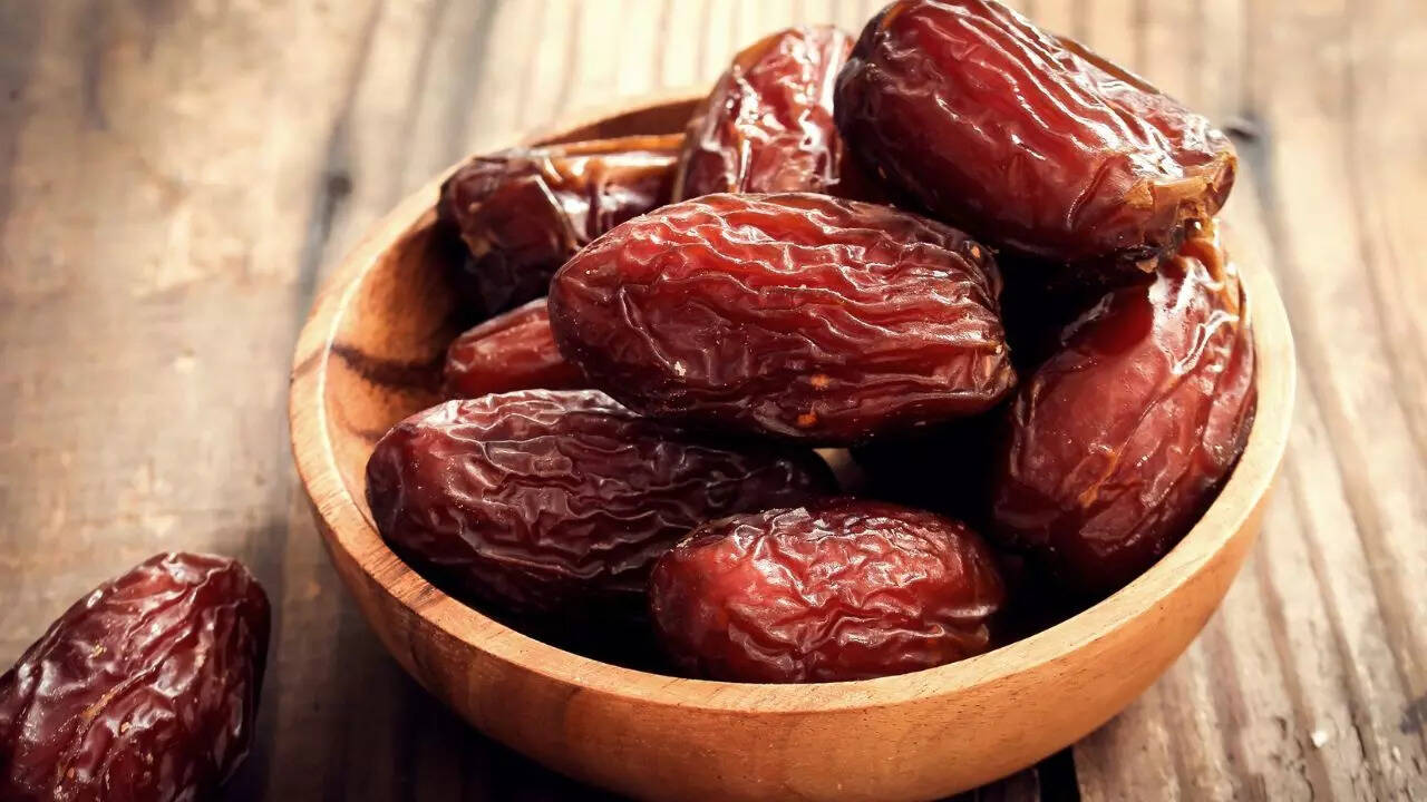 What happens when you eat 2 dates daily in winter