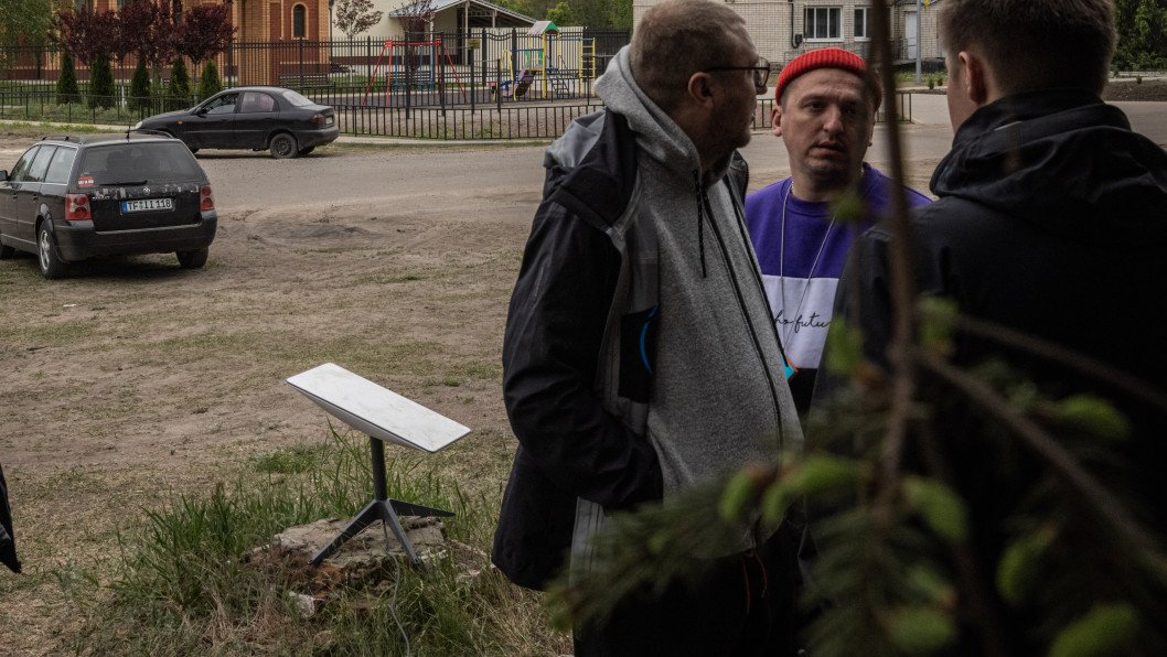 “I’m Safe”: Starlink Keeps Ukraine’s Civilians Connected as Russia Targets the Energy Grid