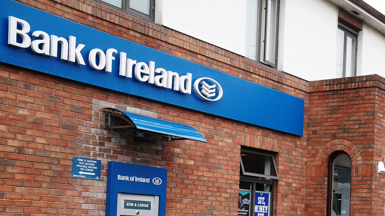 Bank of Ireland agrees 4% pay deal with unions