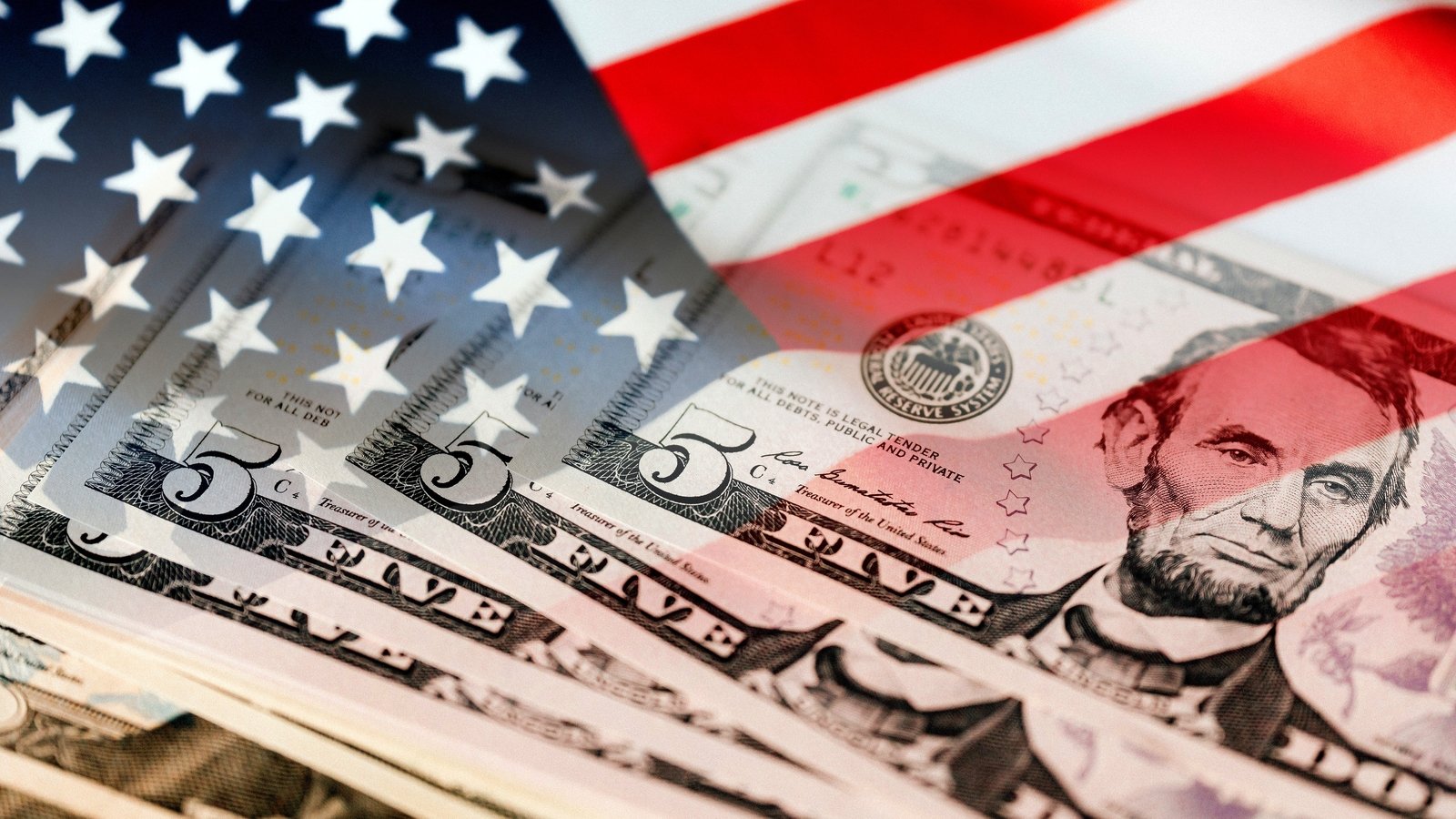 US retail sales flat in December as consumers pull back