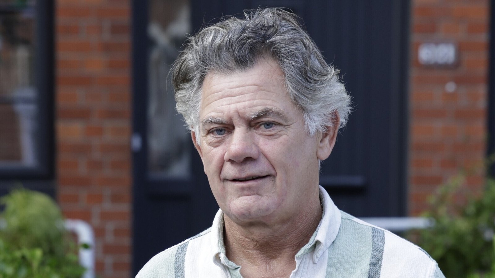 The crime boss, the by-election and the dying wasps