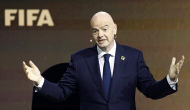 Infantino sorry for British jibe, defends Trump prize