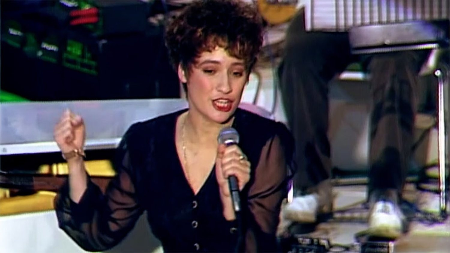 RTÉ Archives | Entertainment | Niamh Kavanagh TV Debut