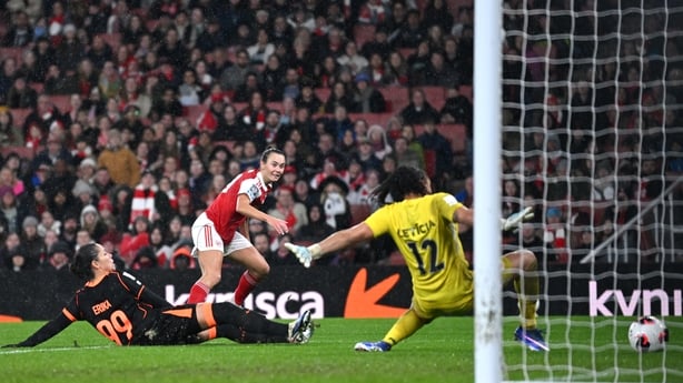 Caitlin Foord of Arsenal scores her team's third goal during the FIFA Women's Champions Cup 2026 Final match between Arsenal Women FC and SC Corinthians at Arsenal Stadium on February 01, 2026 in London, England. 