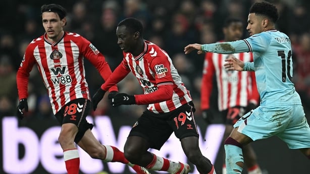 Sunderland's Senegalese midfielder #19 Habib Diarra