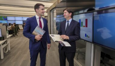 'Massive growth' in data traffic on phone networks