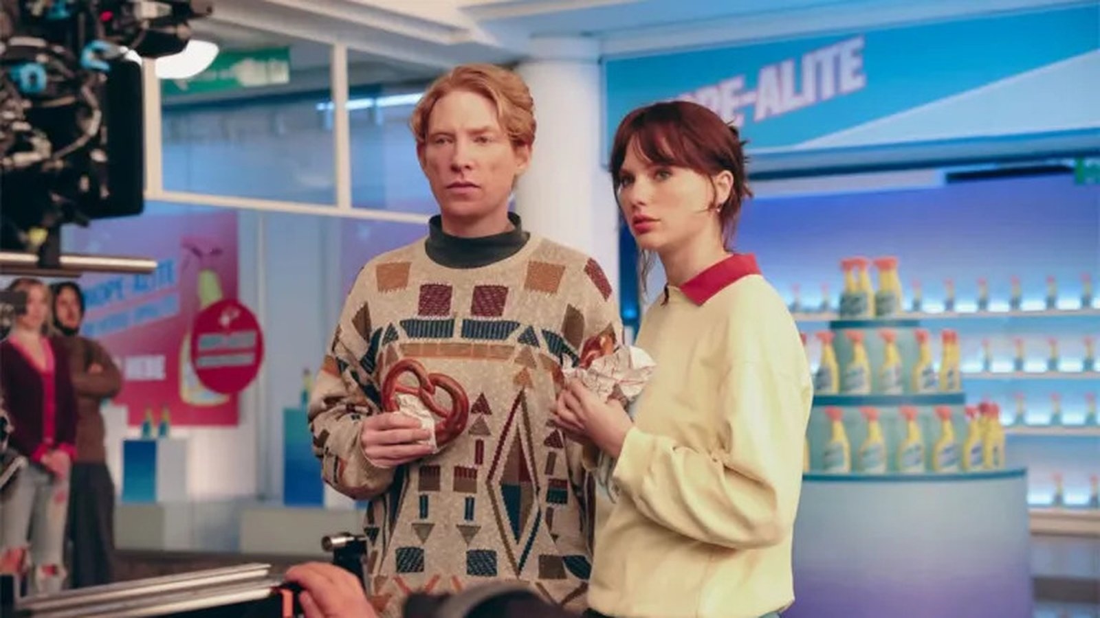 Gleeson, Murphy star in Taylor Swift's new music video