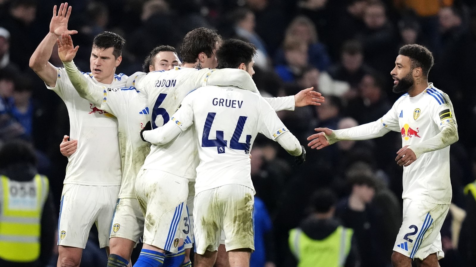 Chelsea throw away two goal lead at home to Leeds