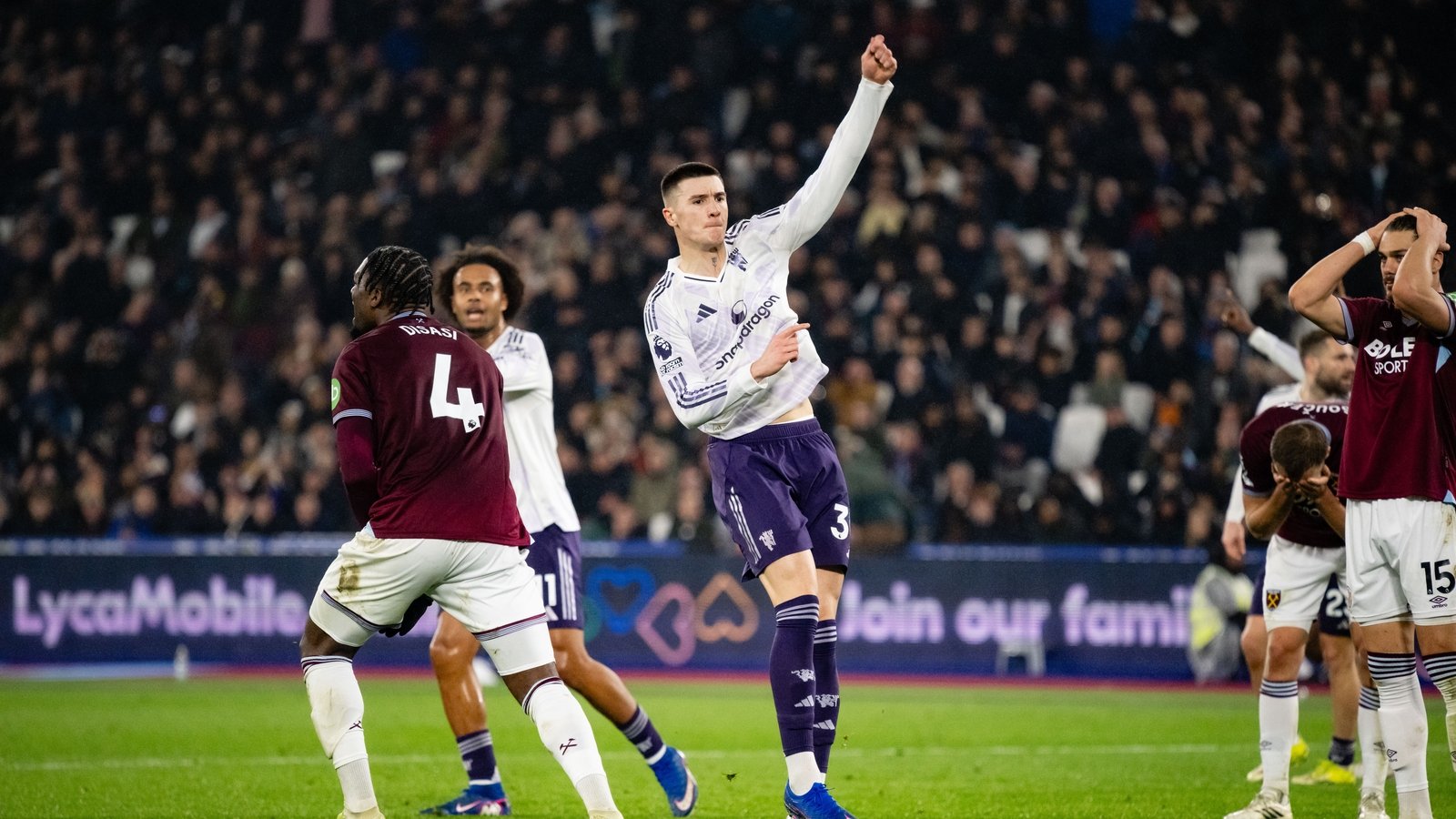 Tuesday's Premier League results and reports