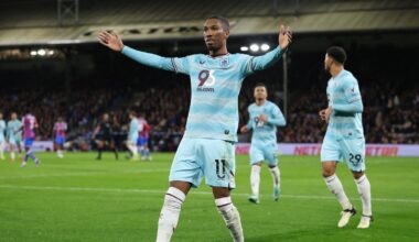 Premier League wrap: Burnley fightback stuns Palace