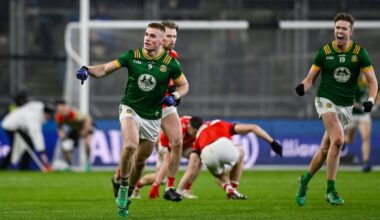 Late Flynn deuce makes it three from three for Royals