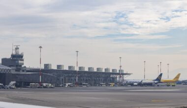 Air traffic controllers' staffing affecting flights