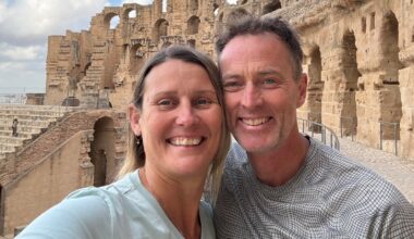 Iran sentences British couple to 10 years for espionage