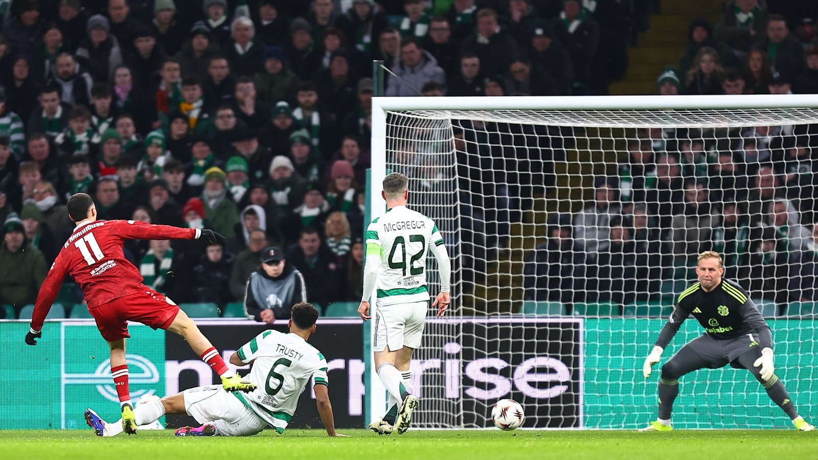 Schmeichel booed by own fans as Stuttgart rout Celtic