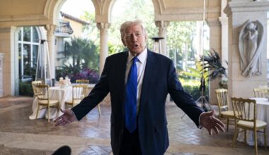 Man shot dead after trying to enter Trump's Mar-a-Lago