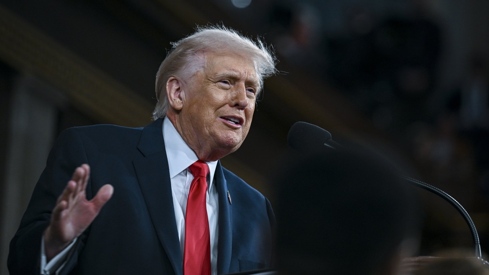 Trump sets record for longest State of the Union speech