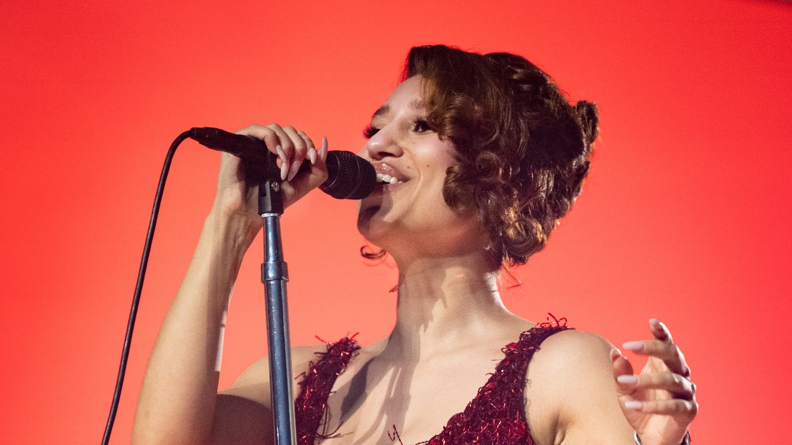 Raye announced as final Brit Awards performer